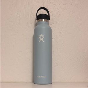 24 oz baby blue frost hydro flask